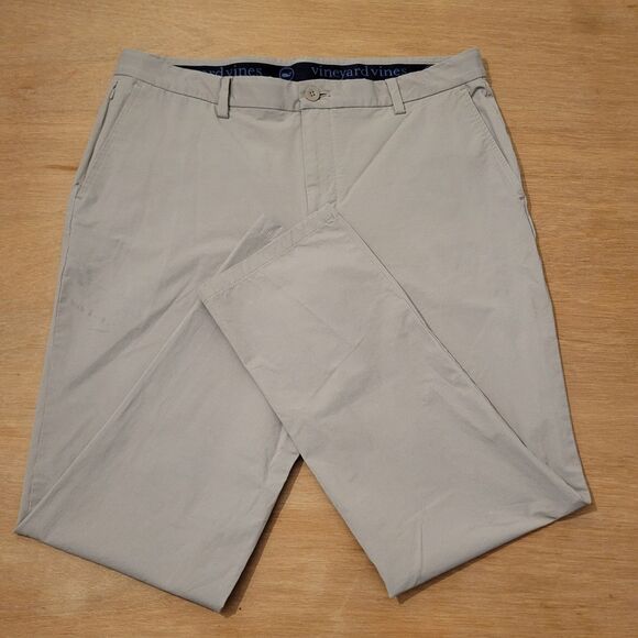 Vineyard Vines Pants Men’s On The Go OTG Stretch Golf Preppy Size 35x30 Tan FLAW - Picture 3 of 16